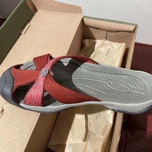 Keen Bali flip